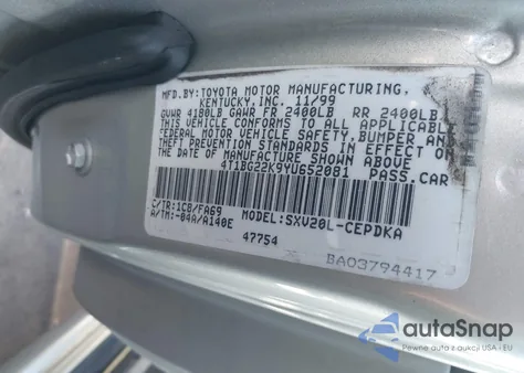 2000 Toyota Camry Ce/Le/Xle z USA, uszkodzony, nr VIN 4T1BG22K9YU652081